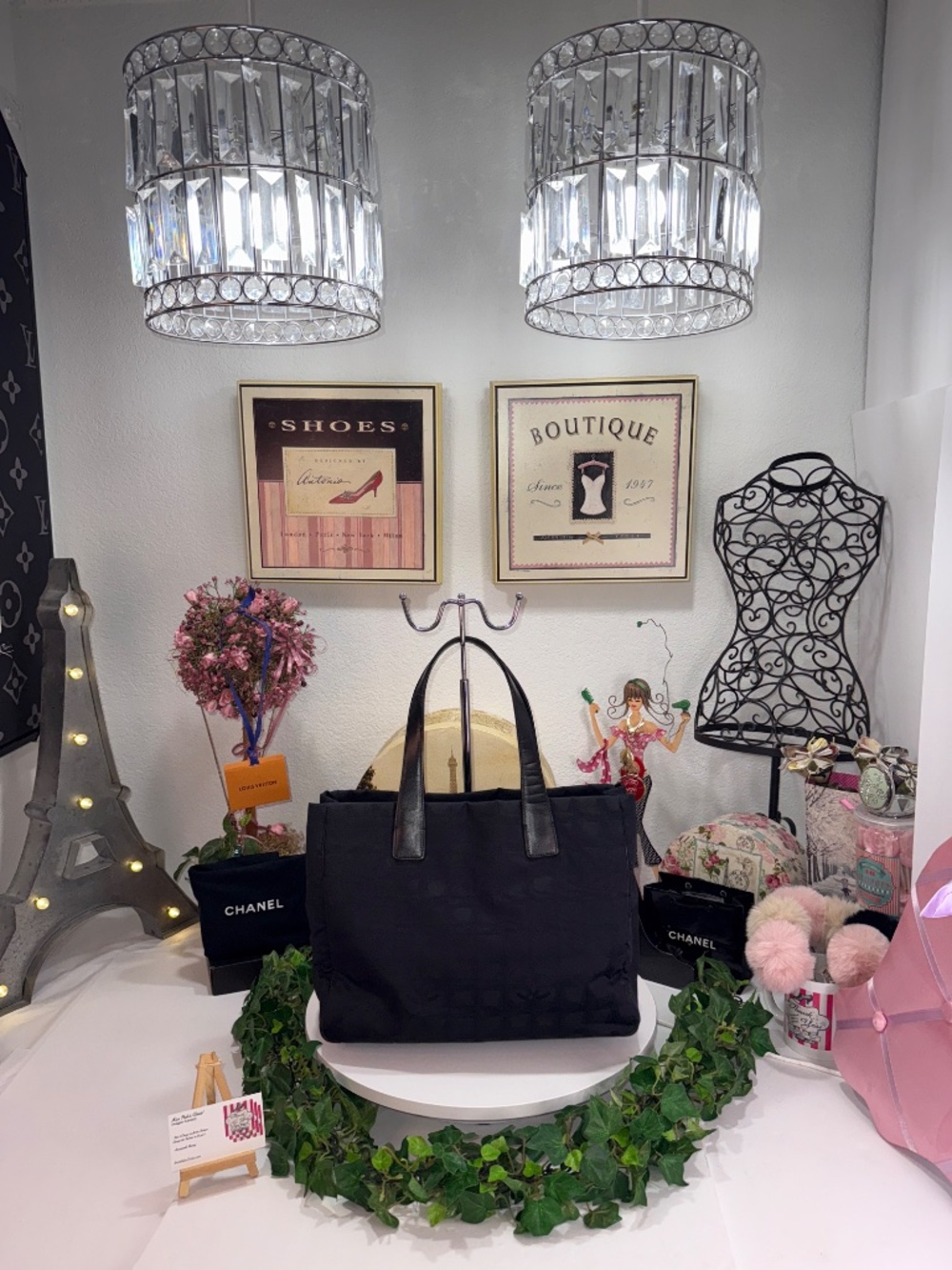 RITZY CHANEL CC MONOGRAM CANVAS TOTE HANDBAG! - Picture 3 of 17